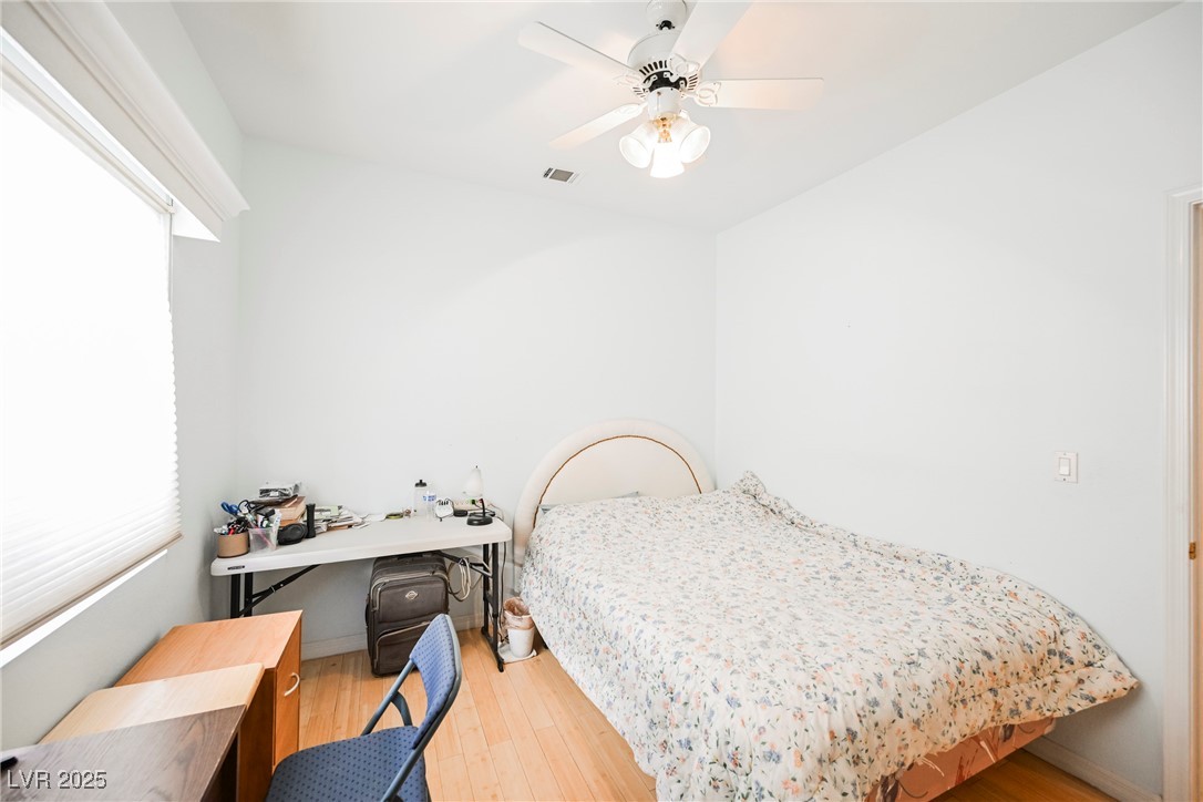 1424 Country Hollow Drive, Las Vegas, Nevada image 25