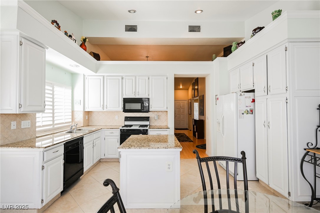 1424 Country Hollow Drive, Las Vegas, Nevada image 12