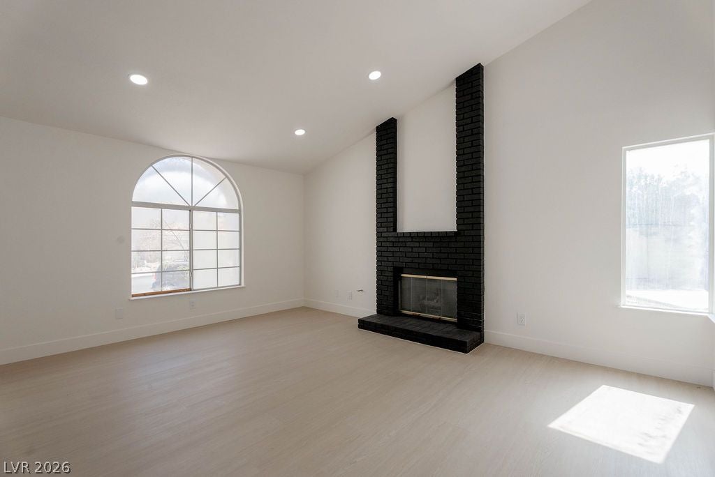 2118 Fountain Springs Drive