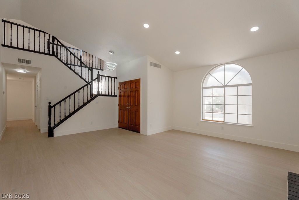 2118 Fountain Springs Drive