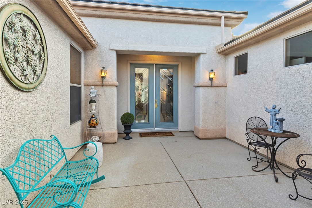 Properties 1 585 Mountain Links Drive