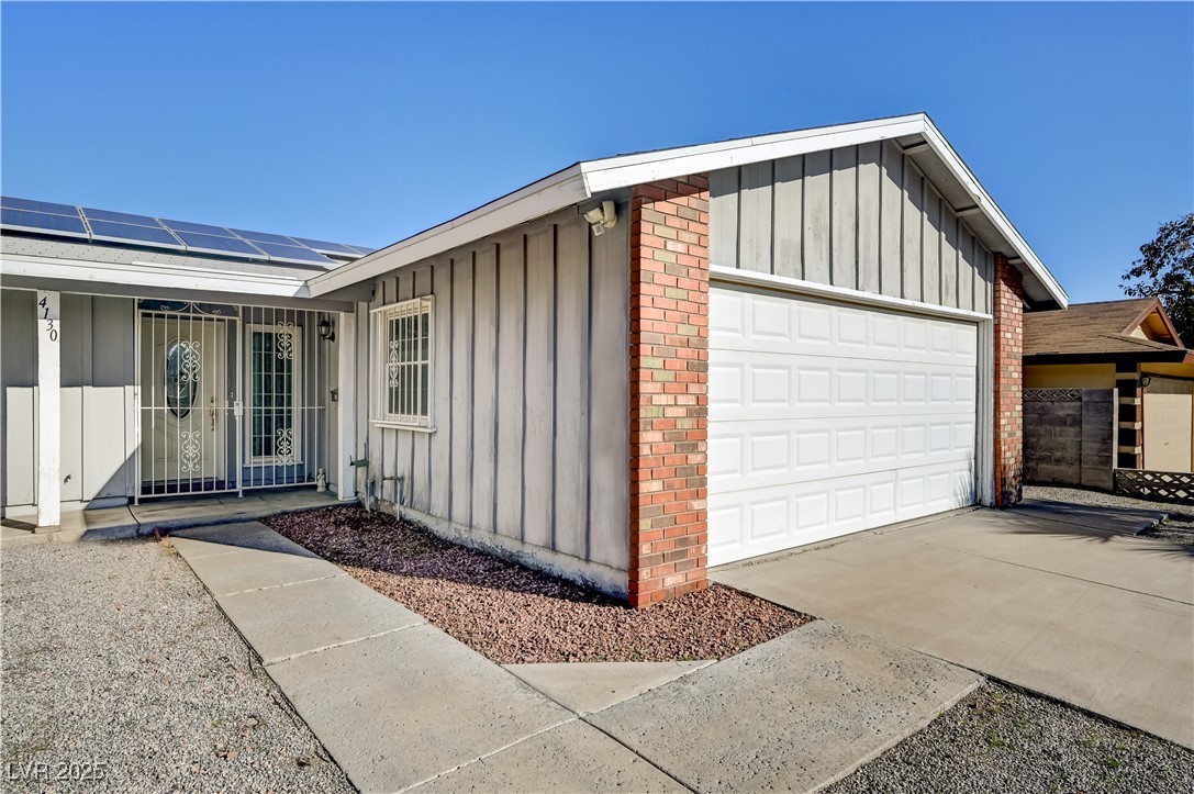 4130 Royalhill Avenue