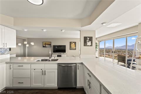 Tiny photo for 3111 Bel Air Drive #21F, Las Vegas, NV 89109 (MLS # 2797328)