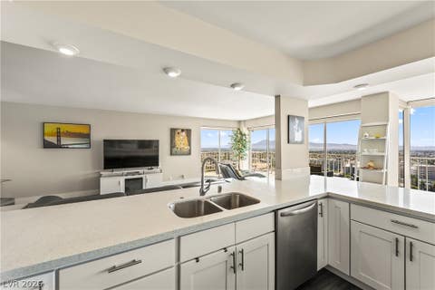 Tiny photo for 3111 Bel Air Drive #21F, Las Vegas, NV 89109 (MLS # 2797328)