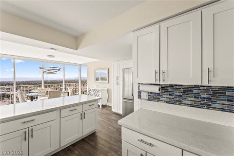 Tiny photo for 3111 Bel Air Drive #21F, Las Vegas, NV 89109 (MLS # 2797328)