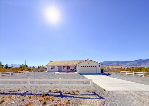 Homes For Sale - 5540 Humbolt Place<br/> Nye County, Pahrump, NV 89060