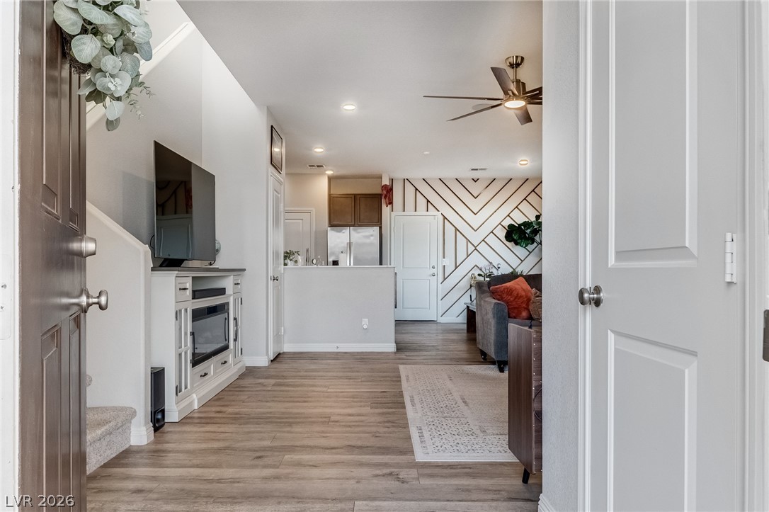 1146 E Dorrell Lane