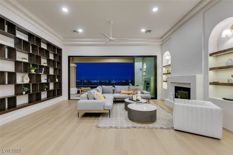2104 Hot Oak Ridge Street Las Vegas NV 89134