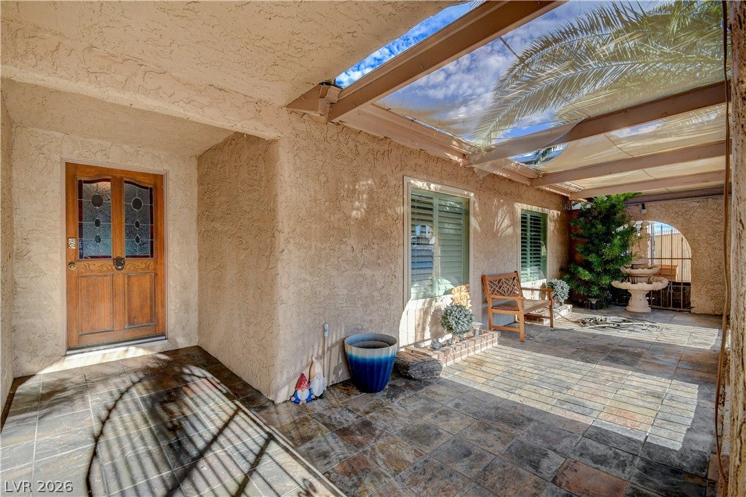 659 Arrayo Way