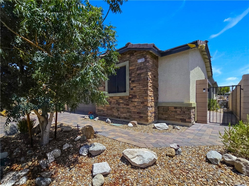 2736 Brinkley Manor Street