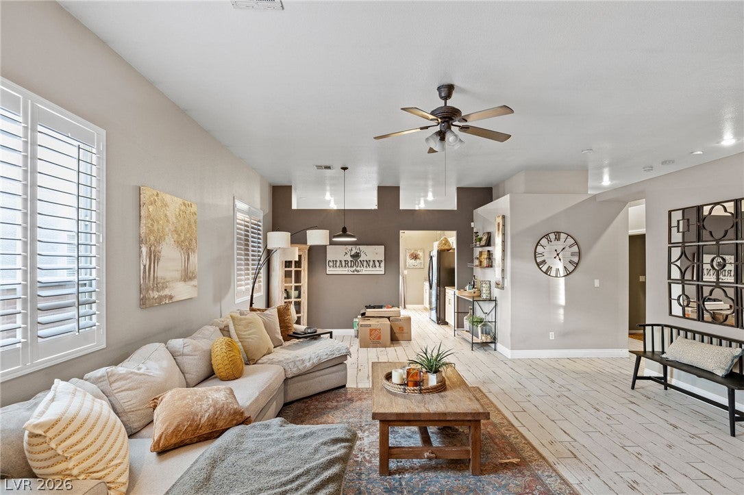 222 Horizon Peak Drive