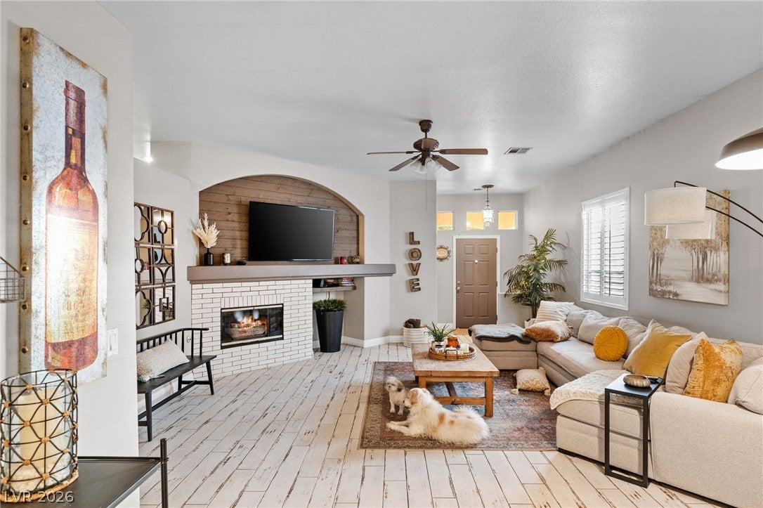 222 Horizon Peak Drive