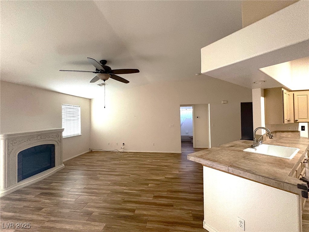 5213 Palm View Drive