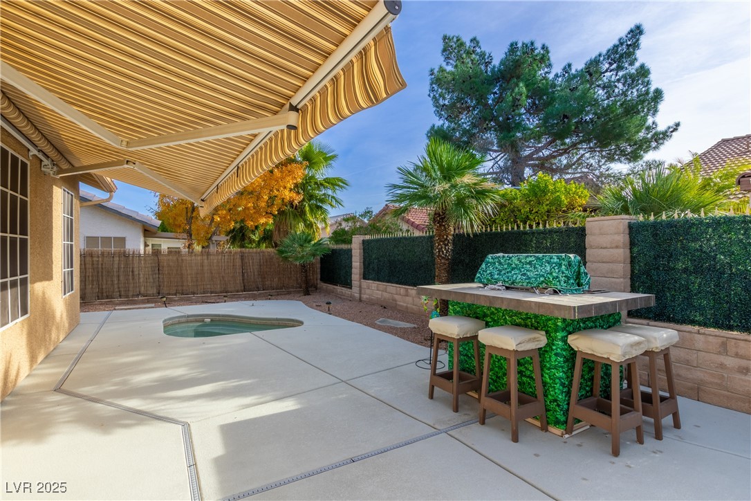 5213 Palm View Drive