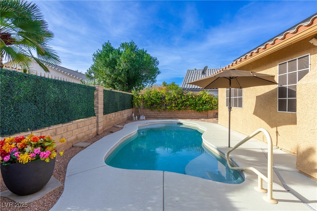 5213 Palm View Drive