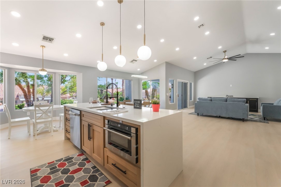 3100 Gladstone Court