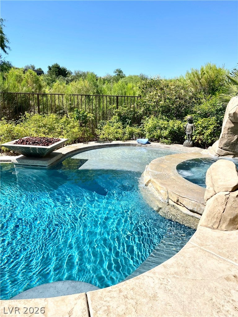 52 Soaring Bird Court