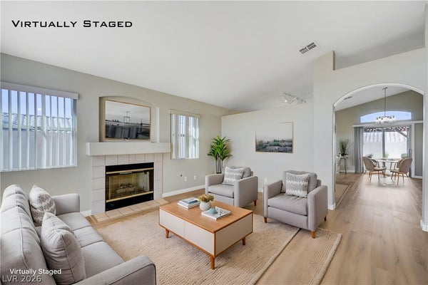 916 BLUE ARROYO DR, HENDERSON, NV 89015 - Image ee392fddb99bd9be7a7d5686e4bc662b/1394483164