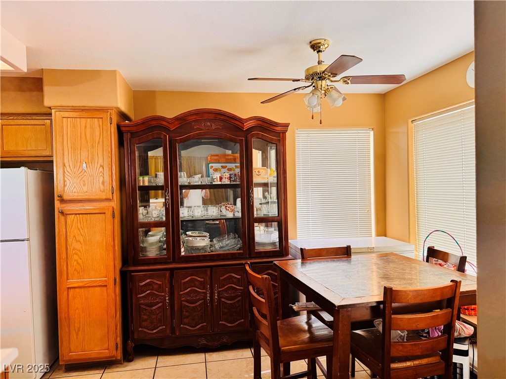 Properties 3 3425 E Russell Road 139