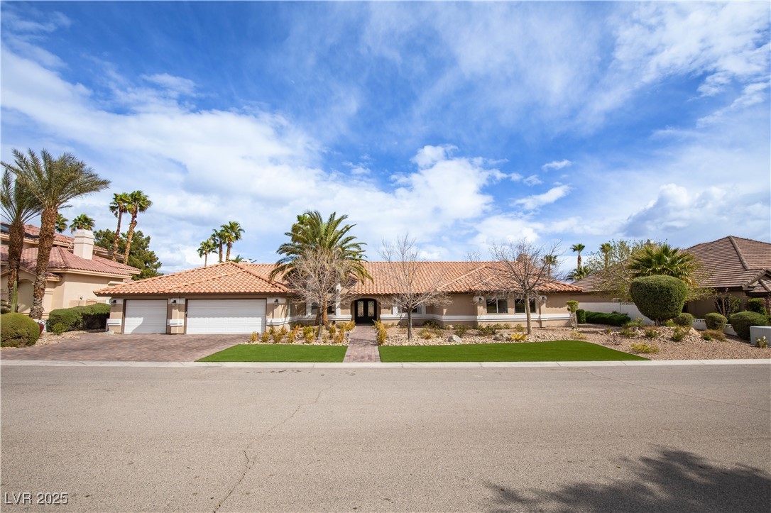 Properties 1 3236 Cliff Sieler Court