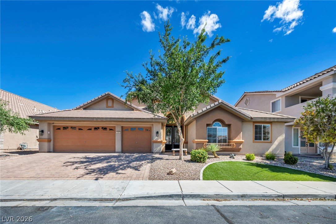 3904 Campanario Avenue