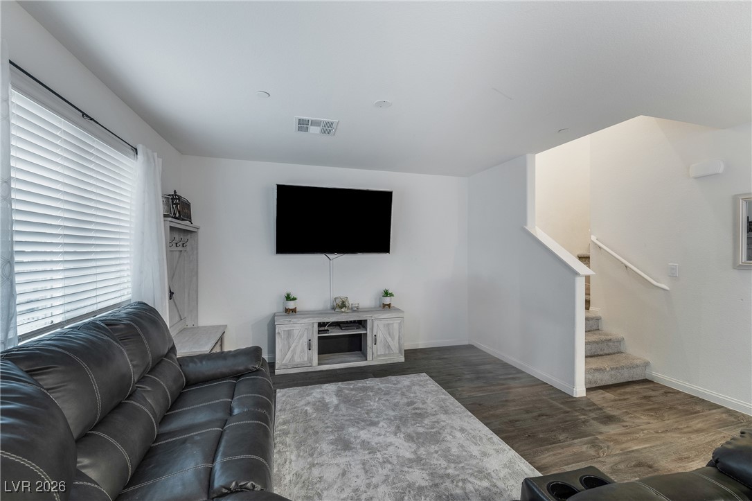 2681 Tuxedo Black Court