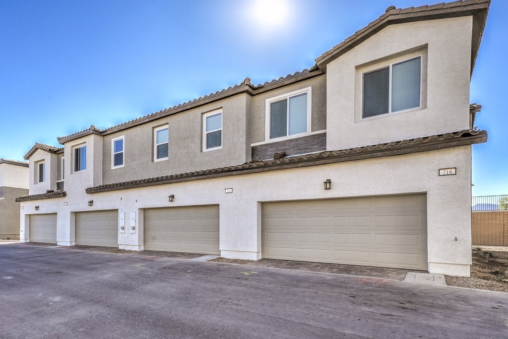 224 Freeport View Place