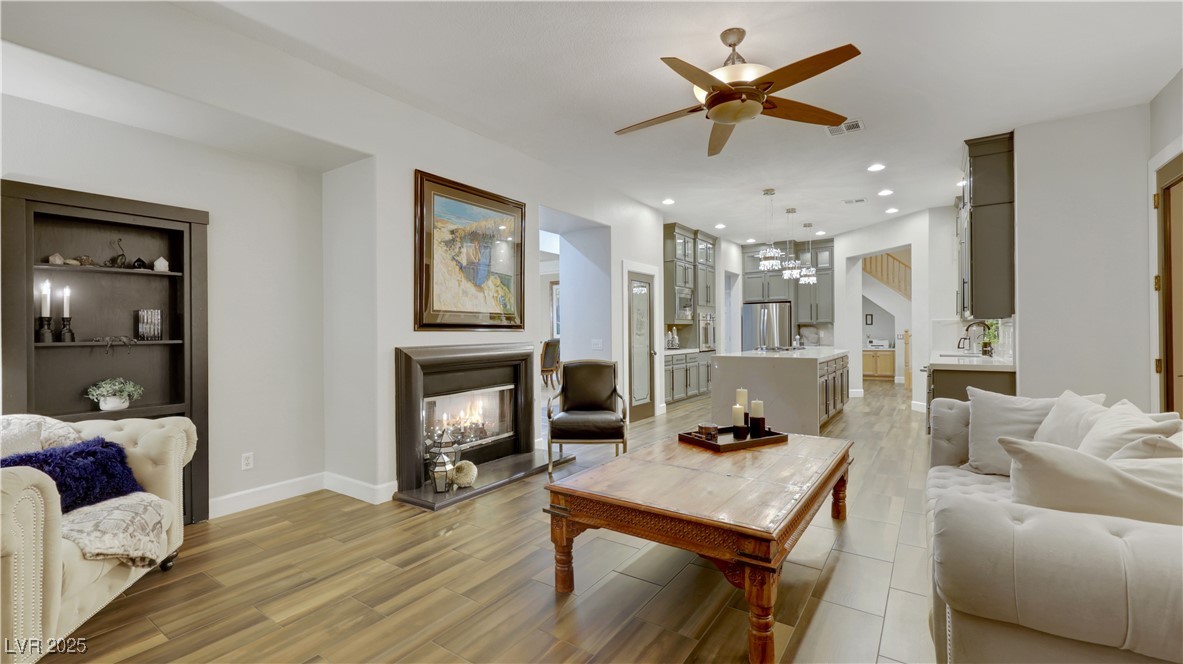 Las Vegas, Nevada 89141, United States, 5 Bedrooms Bedrooms, ,5 BathroomsBathrooms,Residential,Active,201655