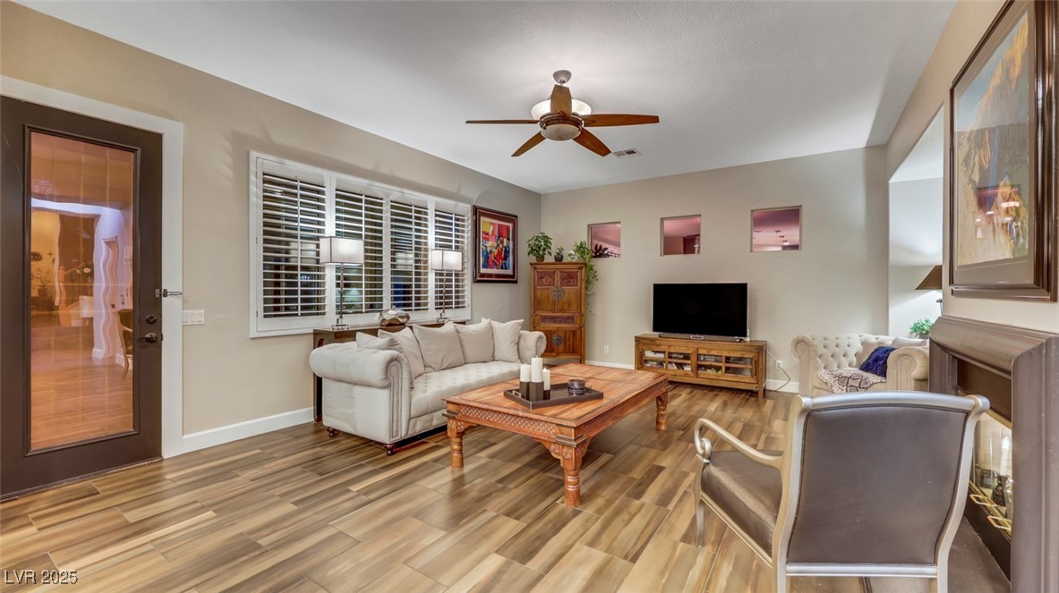 Las Vegas, Nevada 89141, United States, 5 Bedrooms Bedrooms, ,5 BathroomsBathrooms,Residential,Active,201655