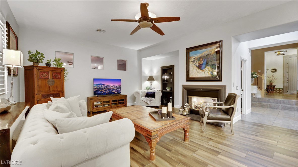 Las Vegas, Nevada 89141, United States, 5 Bedrooms Bedrooms, ,5 BathroomsBathrooms,Residential,Active,201655