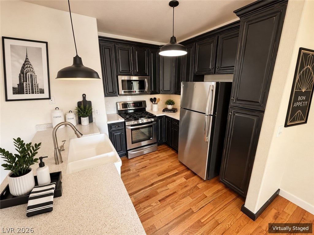 855 N Stephanie Street 2724