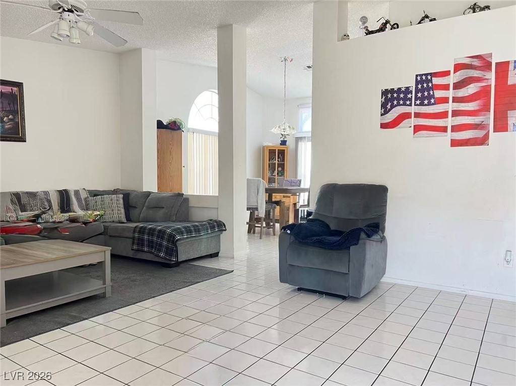 Properties 4 254 Finestra Drive