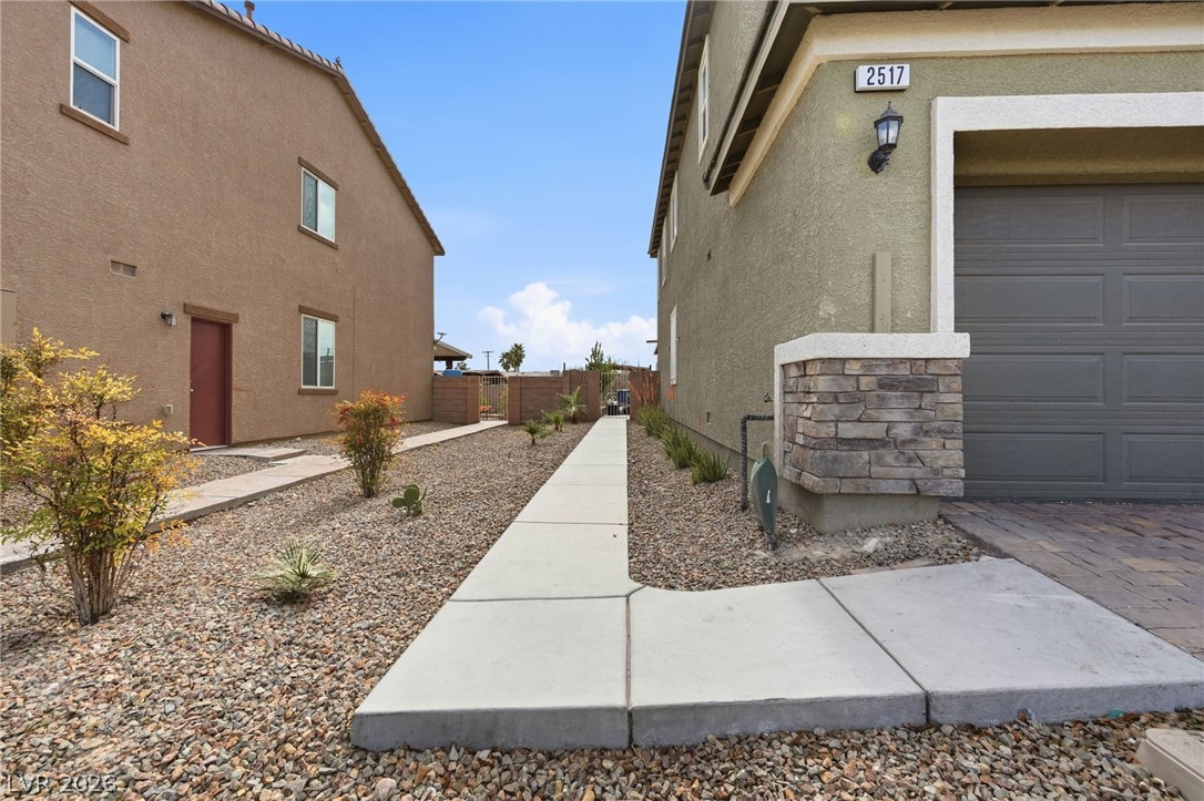 2517 Charmed Oasis Court