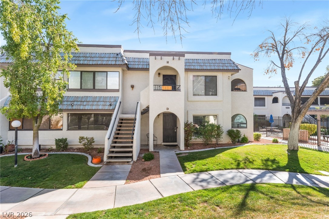 1404 Santa Margarita Street D