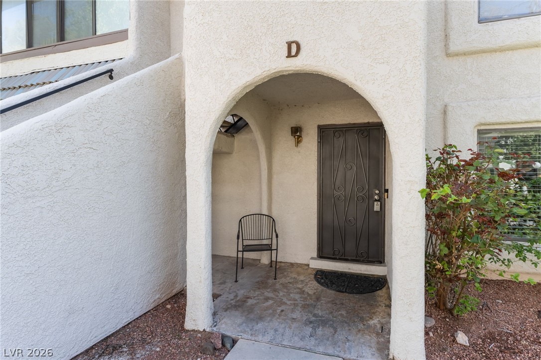 1404 Santa Margarita Street D