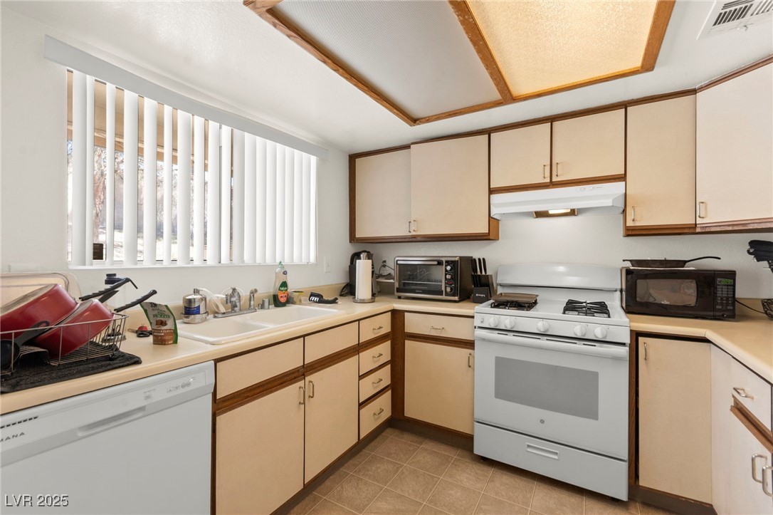 165 Spinnaker Drive, Henderson, Nevada image 12