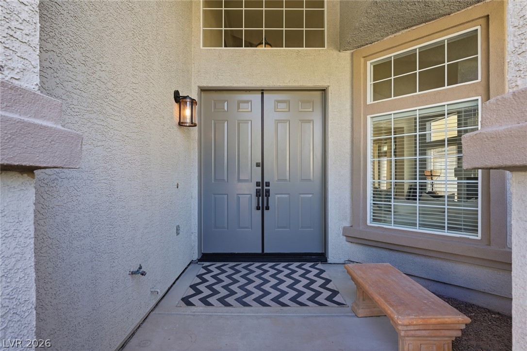 4542 Laguna Vista Street
