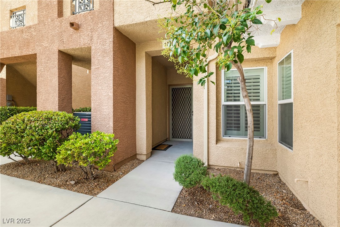 860 Canterra Street 1036