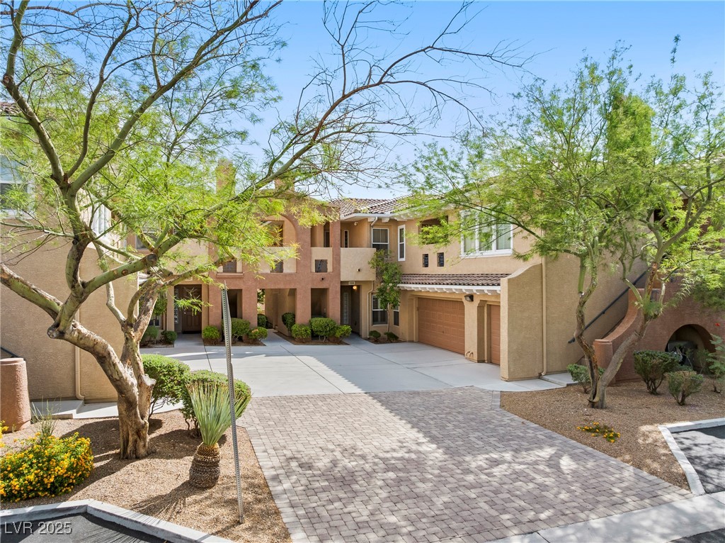 860 Canterra Street 1036