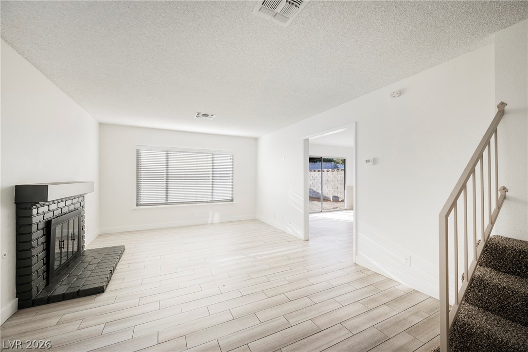 1704 Kismet Circle