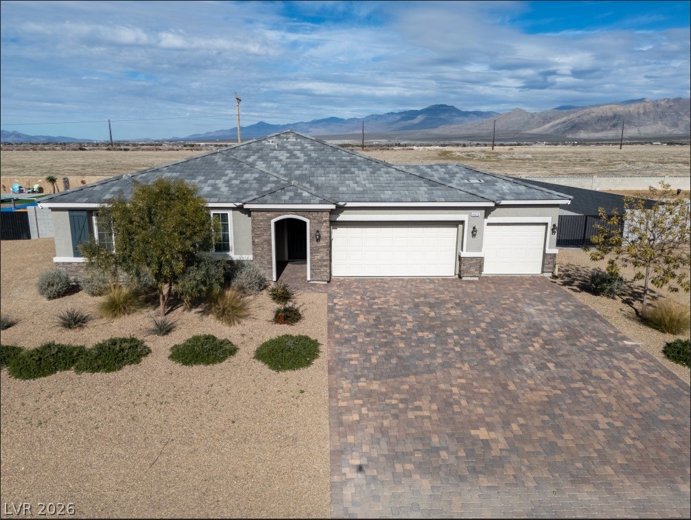 4920 Graystone Drive