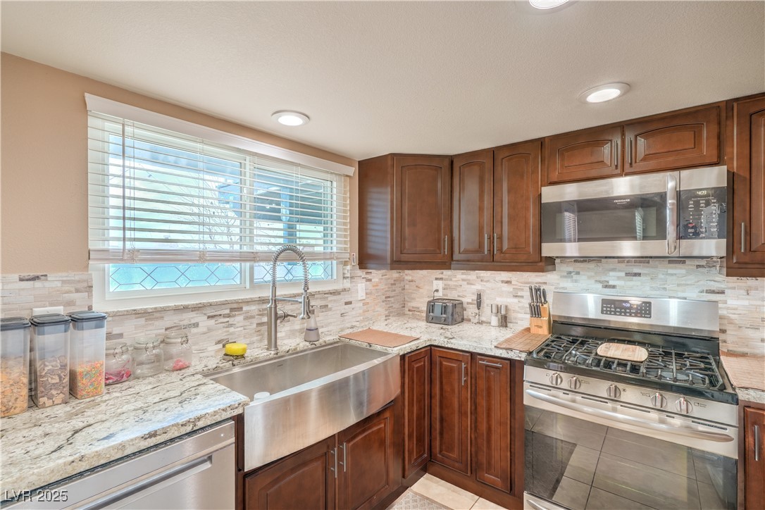 824 Schooner Drive, Henderson, Nevada image 12