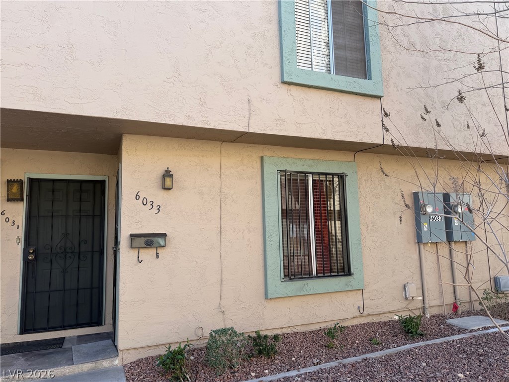 6033 Vegas Drive