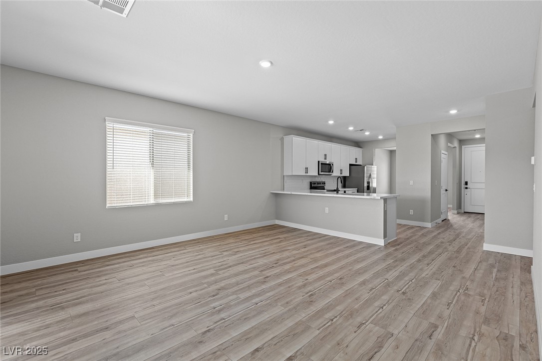 Properties 2 3228 Lunar Crater Avenue