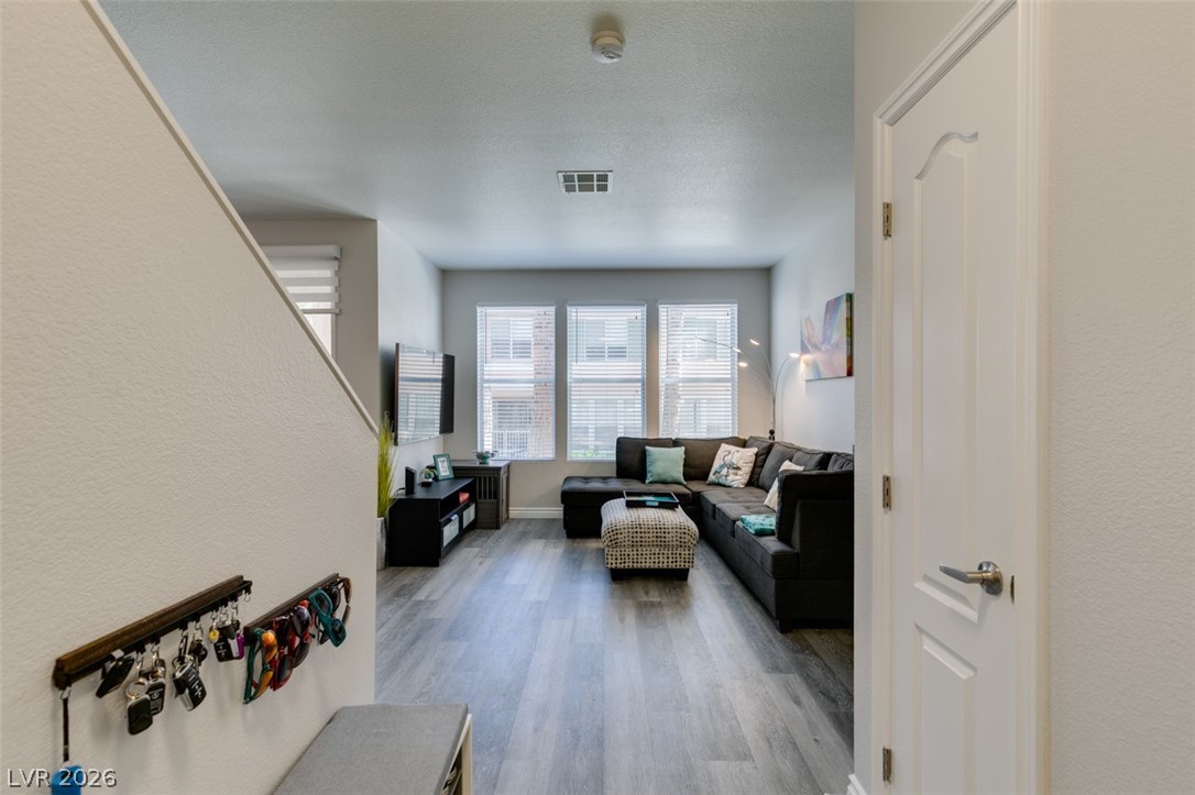 251 S Green Valley Parkway 3812
