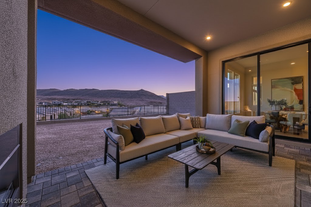 11127 ROLLING VISTA Drive