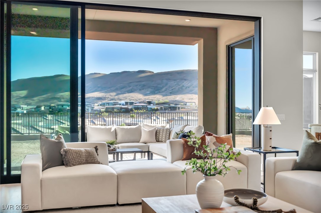 11127 ROLLING VISTA Drive