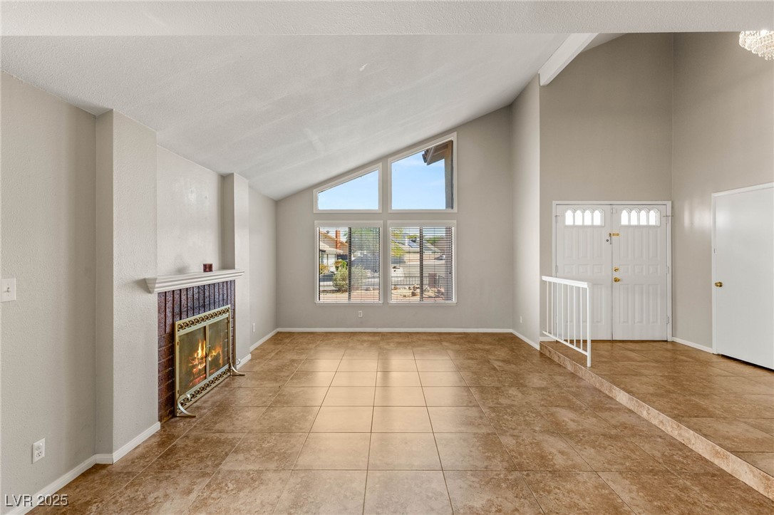 Properties 4 325 Esquina Drive