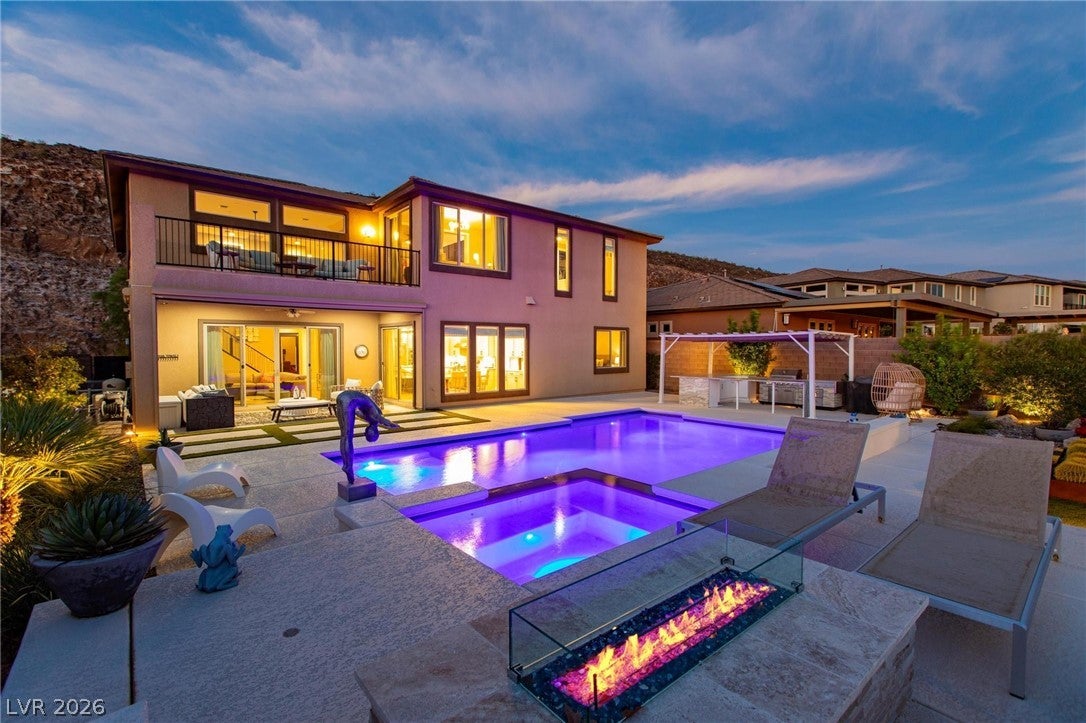 2153 King Crest Court