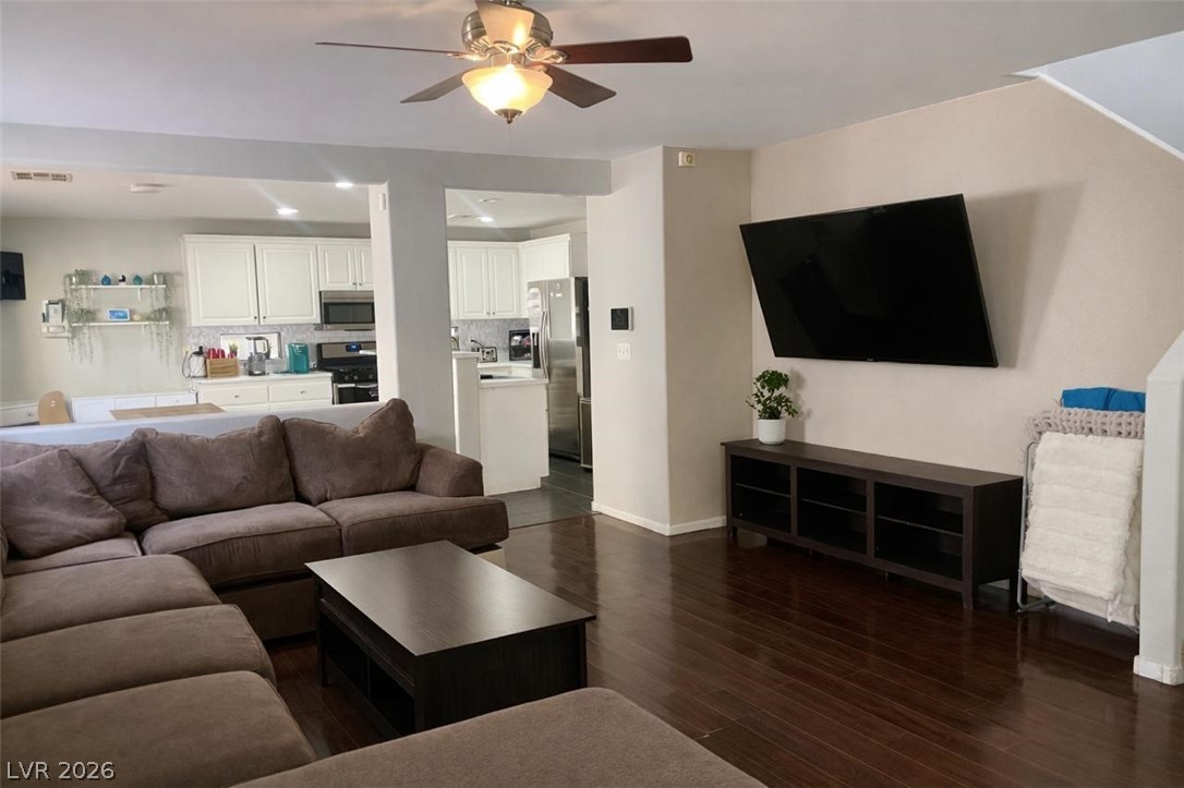 439 Dairy Creek Avenue